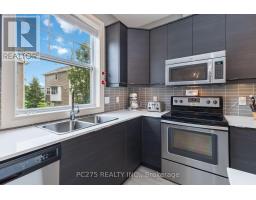 15 - 1040 CORONATION DRIVE - 27