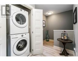 15 - 1040 CORONATION DRIVE - 30