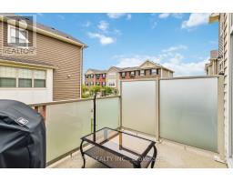 15 - 1040 CORONATION DRIVE - 46