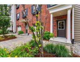 15 - 1040 CORONATION DRIVE - 6