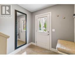 15 - 1040 CORONATION DRIVE - 7