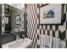 15 - 1040 CORONATION DRIVE - 9