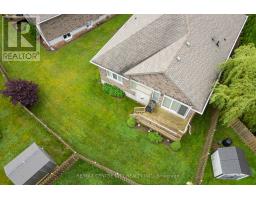 12 - 1 VINEDEN DRIVE - 47