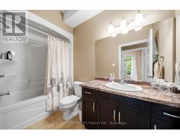 12 - 1 VINEDEN DRIVE - 7