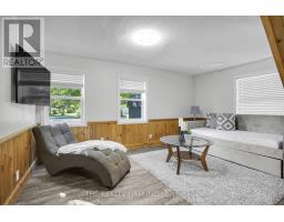 3692 BEVERLY GLEN - 19