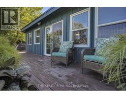 3692 BEVERLY GLEN - 35