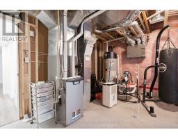 19 - 159 COLLINS WAY - 31