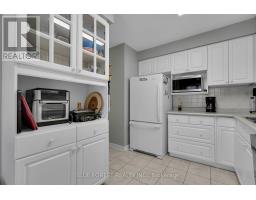 3 - 410 AMBLESIDE DRIVE - 3