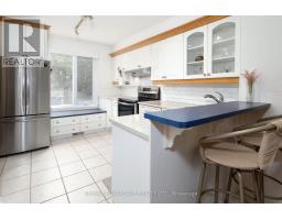 63 WALMER GARDENS - 13