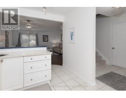 63 WALMER GARDENS - 15