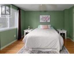 63 WALMER GARDENS - 22
