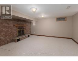 63 WALMER GARDENS - 27