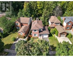 63 WALMER GARDENS - 34