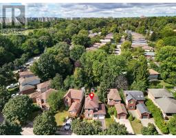 63 WALMER GARDENS - 36
