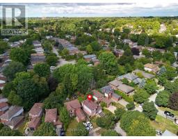 63 WALMER GARDENS - 40