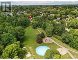 63 WALMER GARDENS - 41