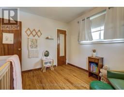 260 TWEEDSMUIR AVENUE - 27