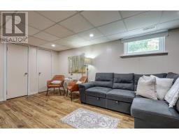 260 TWEEDSMUIR AVENUE - 33