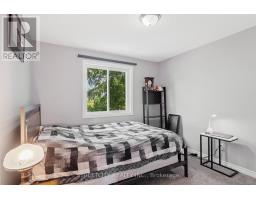 69 YVONNE CRESCENT - 23