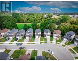 69 YVONNE CRESCENT - 36