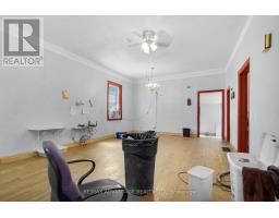 571 ELIZABETH STREET - 4