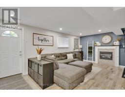 82 ALAYNE CRESCENT - 15