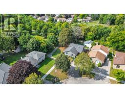 82 ALAYNE CRESCENT - 29