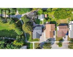 82 ALAYNE CRESCENT - 32