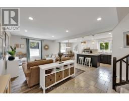82 ALAYNE CRESCENT - 4