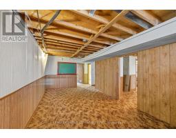 47 PATIENCE CRESCENT - 23