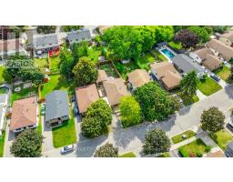 47 PATIENCE CRESCENT - 39