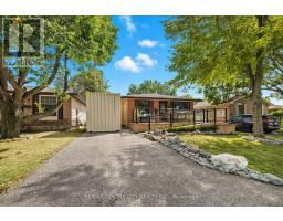 47 PATIENCE CRESCENT - 43