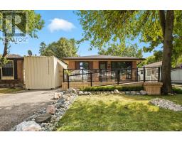 47 PATIENCE CRESCENT - 44