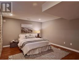 1511 GEARY AVENUE - 33