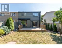 26 ACTON CRESCENT - 37