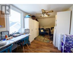 59 WILKINS CRESCENT - 27