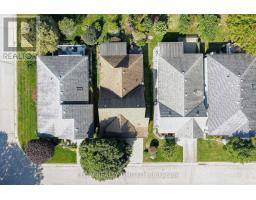 59 WILKINS CRESCENT - 4