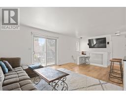26 OAK STREET - 14