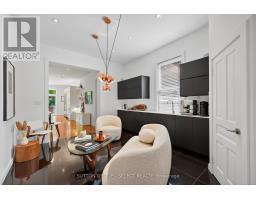 930 WELLINGTON STREET - 11