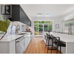 930 WELLINGTON STREET - 16