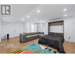 930 WELLINGTON STREET - 34