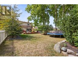 930 WELLINGTON STREET - 41