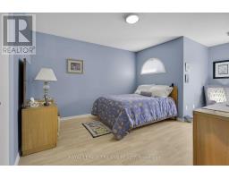 1128 STAGHORN CRESCENT - 22