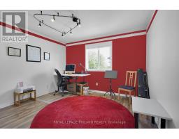 1128 STAGHORN CRESCENT - 25