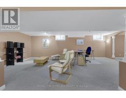 1128 STAGHORN CRESCENT - 34