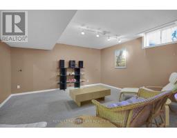 1128 STAGHORN CRESCENT - 35