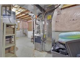 1128 STAGHORN CRESCENT - 40