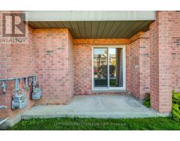 123 - 130 CONWAY DRIVE - 19