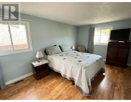 9 SPEIGHT CRESCENT - 6