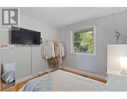 12 KINBURN CRESCENT - 22